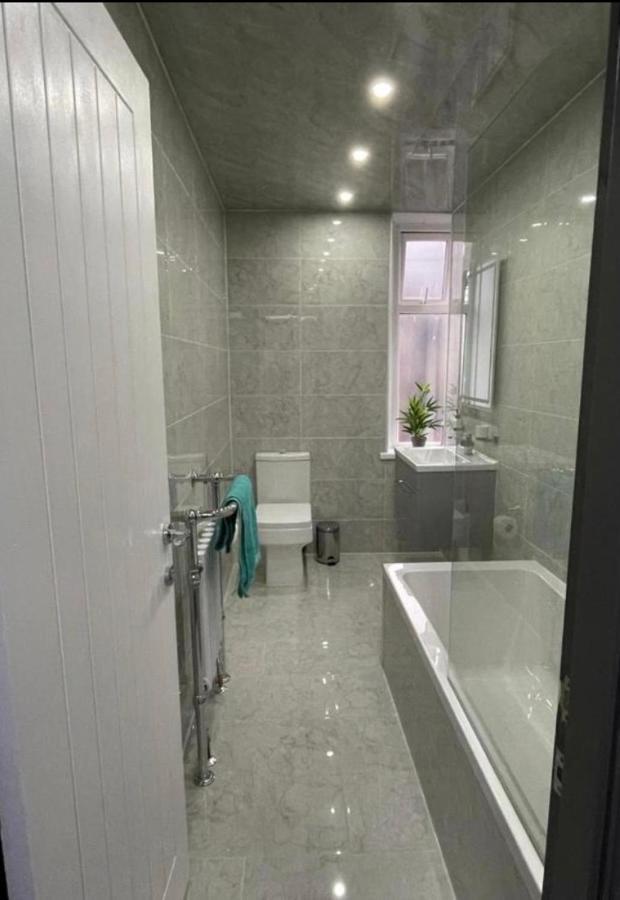 Entire 5 Star Luxury Whalley House Wifi Tv Luxury Burnley Exterior foto